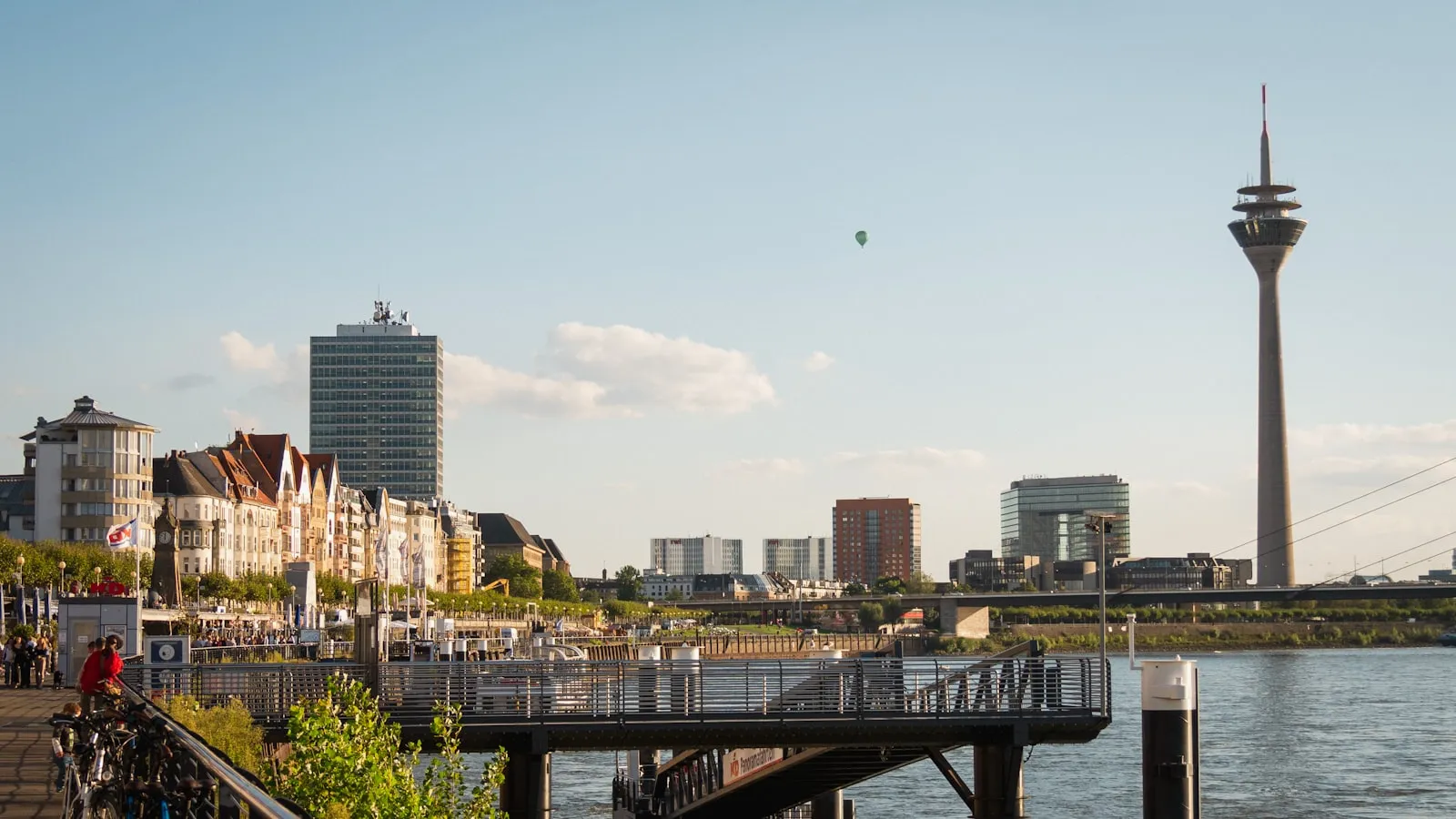 Düsseldorf — Stadtansicht